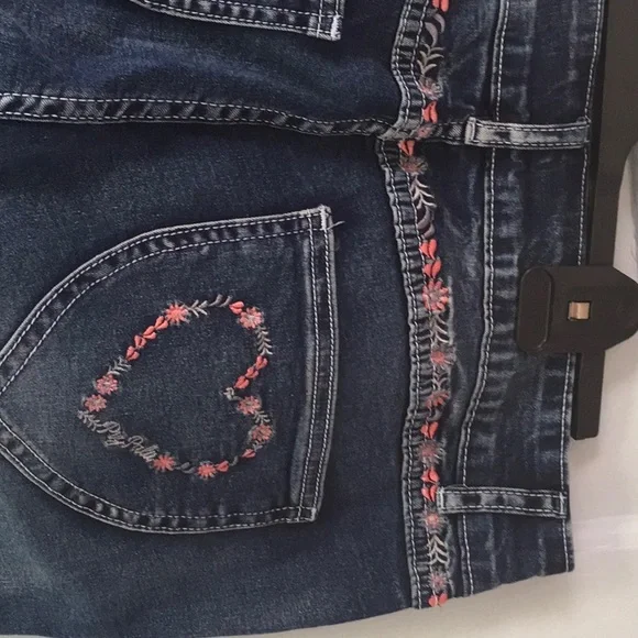 Stretch Denim Embroidered Shorts 12“inseam from Austria, Size EU42, US12 - Picture 3 of 7